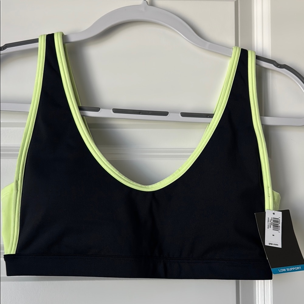 GAP Black and Green Sports Bra with Scoop Neck